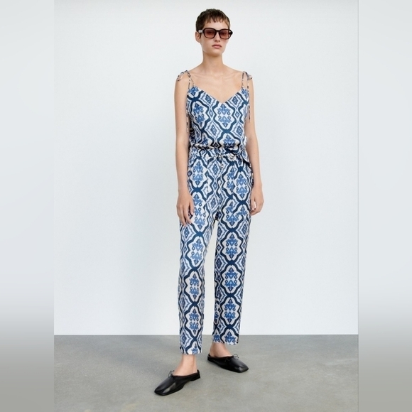 Zara Satin Silky Abstract Print Joggers And Tied Top Set In Cream & Blue Size S - Picture 4 of 16